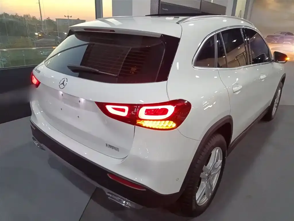 Mercedes-Benz GLA — фото 7