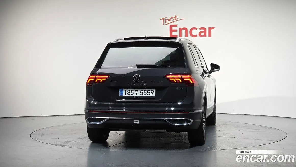 Volkswagen Tiguan — фото 4