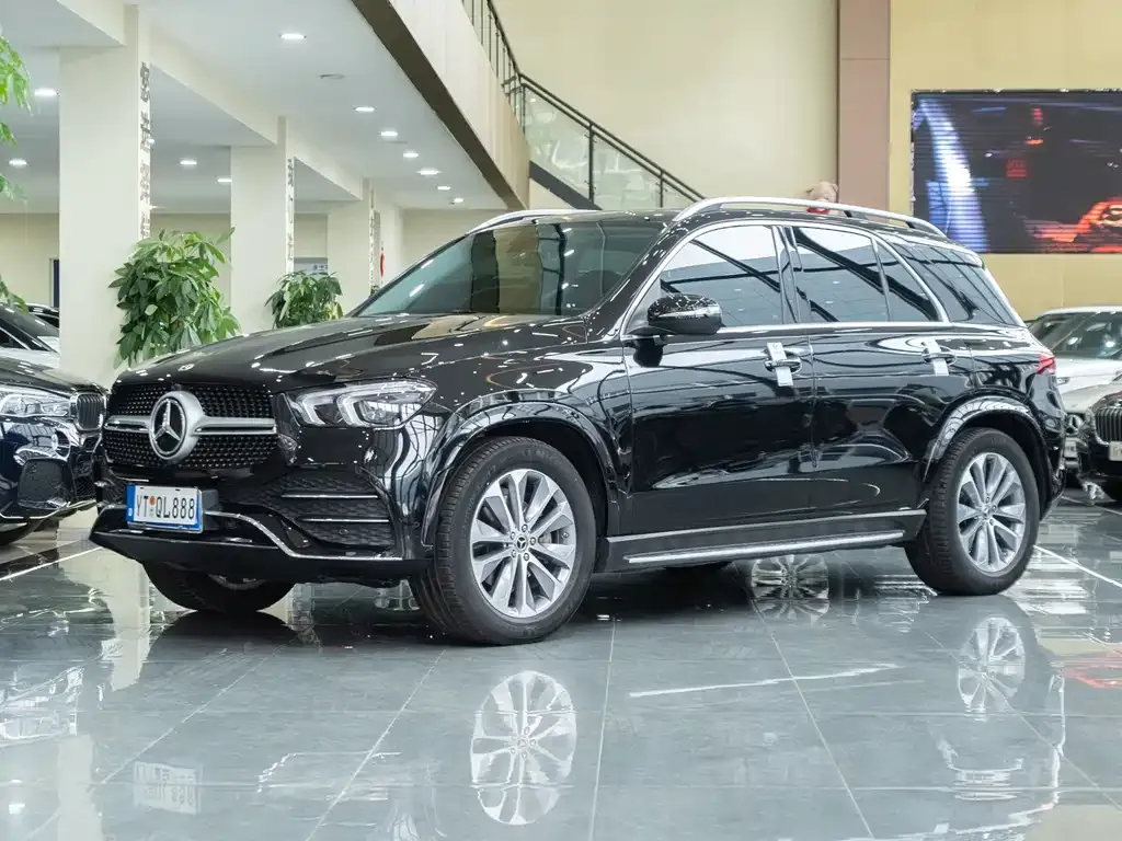 Mercedes-Benz GLE — фото 1
