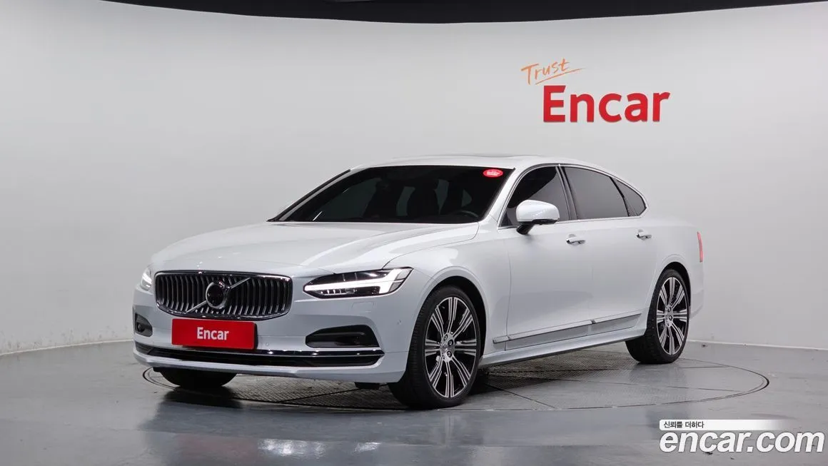 Volvo S90 — фото 1