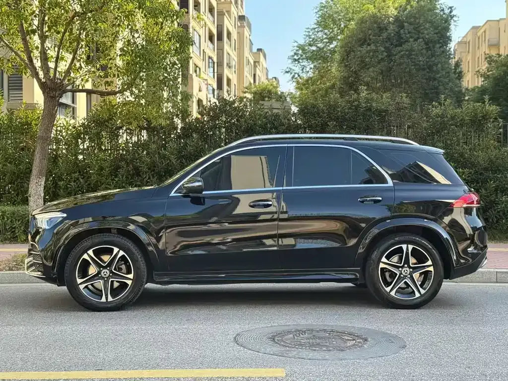 Mercedes-Benz GLE — фото 9