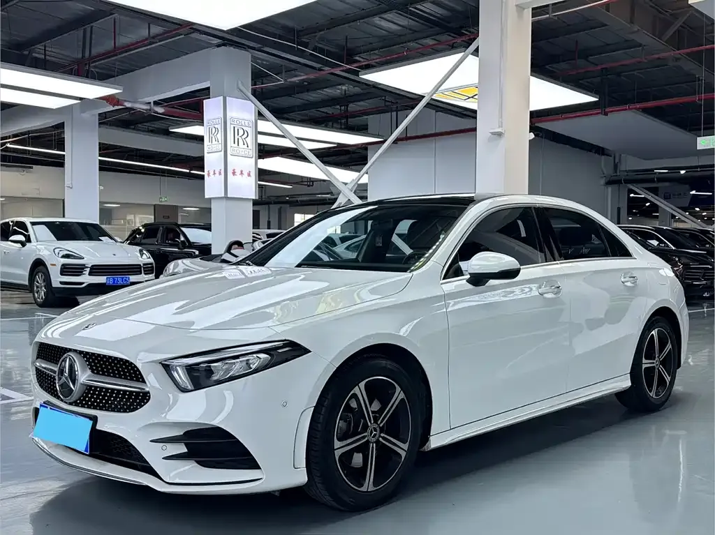 Mercedes-Benz A-Class — фото 1