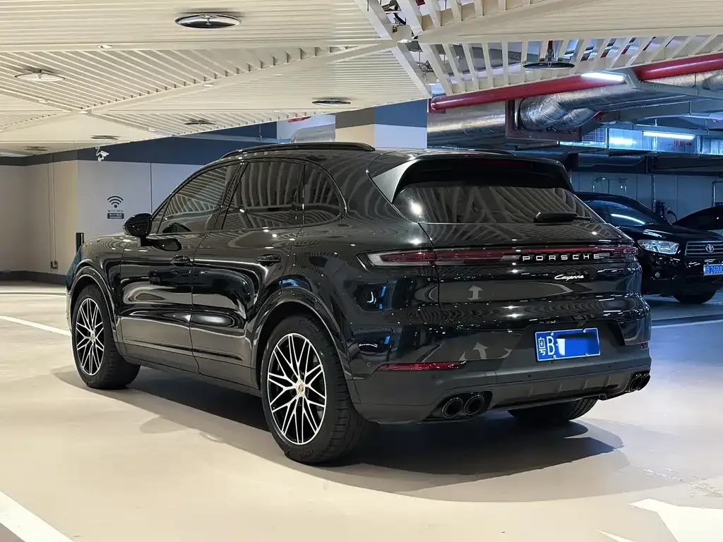Porsche Cayenne — фото 4