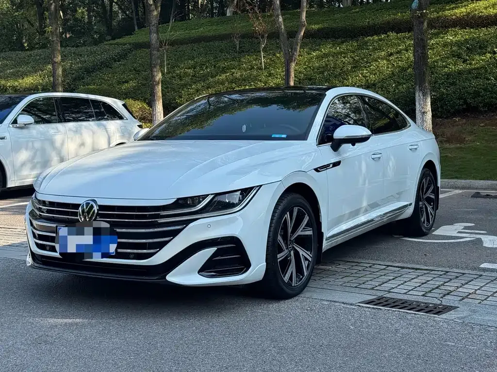 Volkswagen CC — фото 1