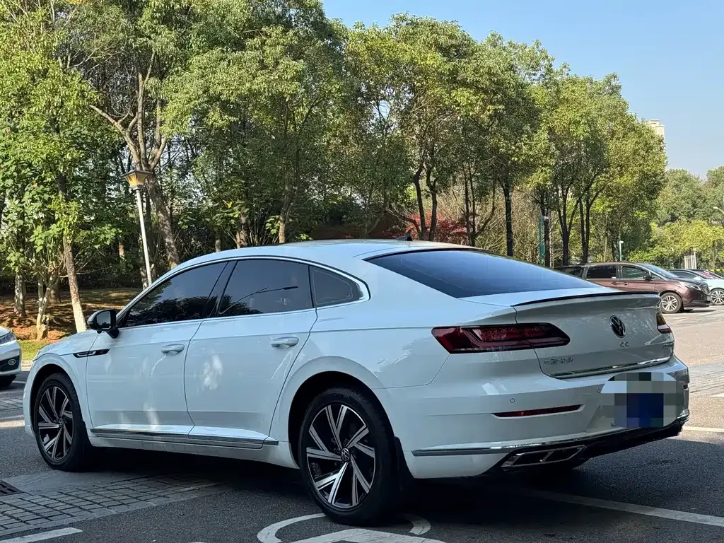 Volkswagen CC — фото 6
