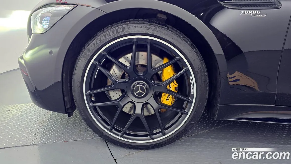Mercedes-Benz AMG GT — фото 5