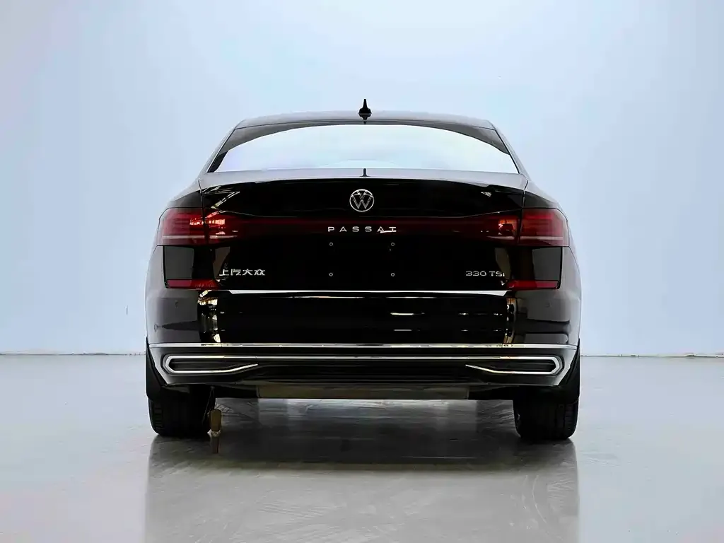 Volkswagen Passat — фото 5