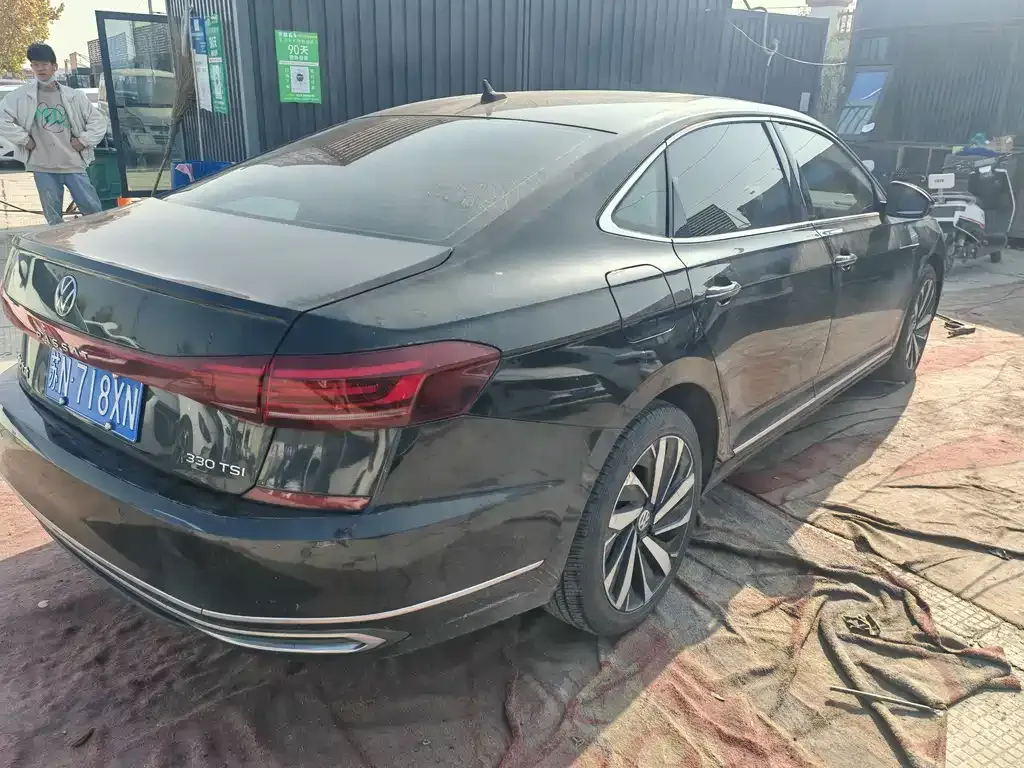 Volkswagen Passat — фото 9