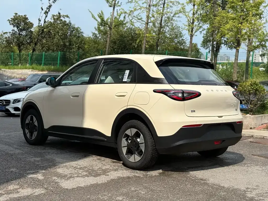 Geely Starburst — фото 9