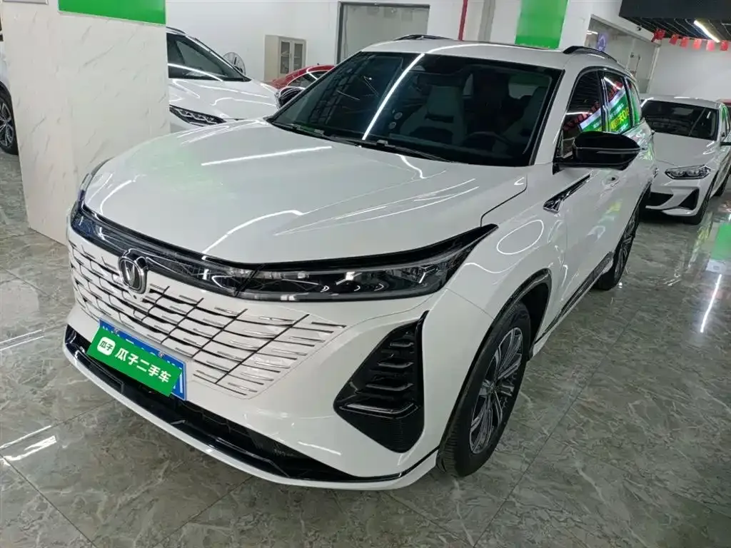 Changan CS75PLUS — фото 1