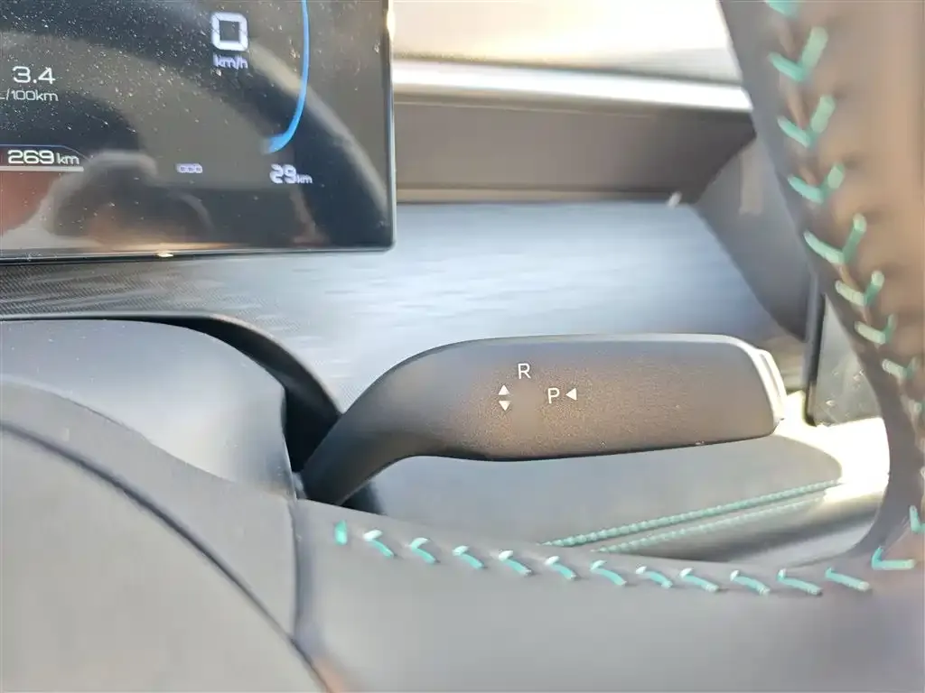 BYD Seal 05 DM-i — фото 6