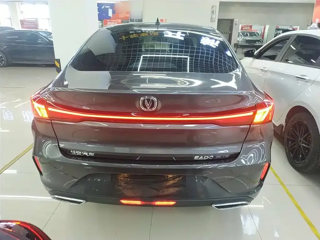 Changan Eado — фото 6