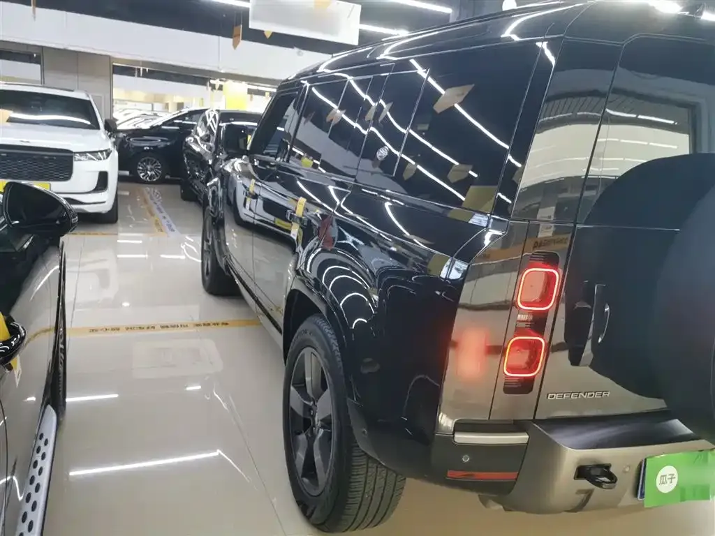 Land Rover Defender — фото 5