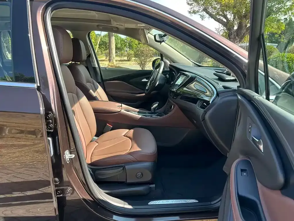 Buick Envision Plus — фото 10
