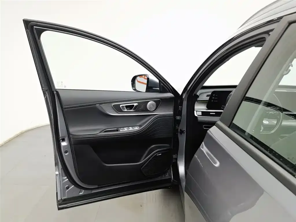 Chery Tiggo 8 PRO — фото 8