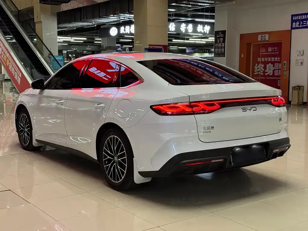 BYD Qin L — фото 6