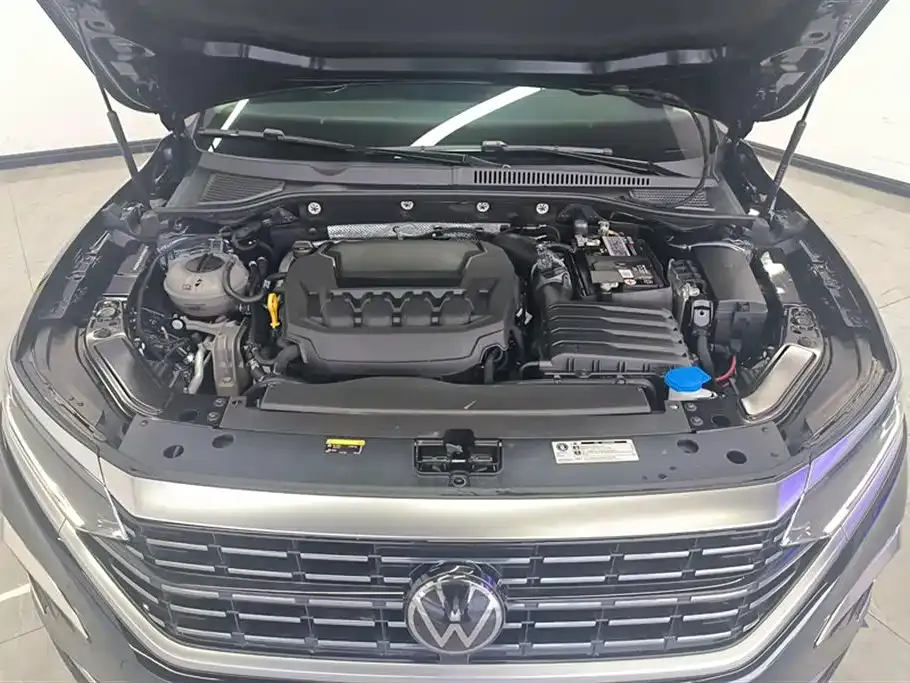 Volkswagen Passat — фото 10