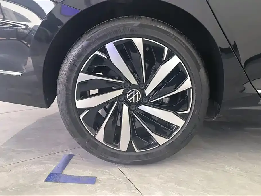 Volkswagen Passat — фото 6