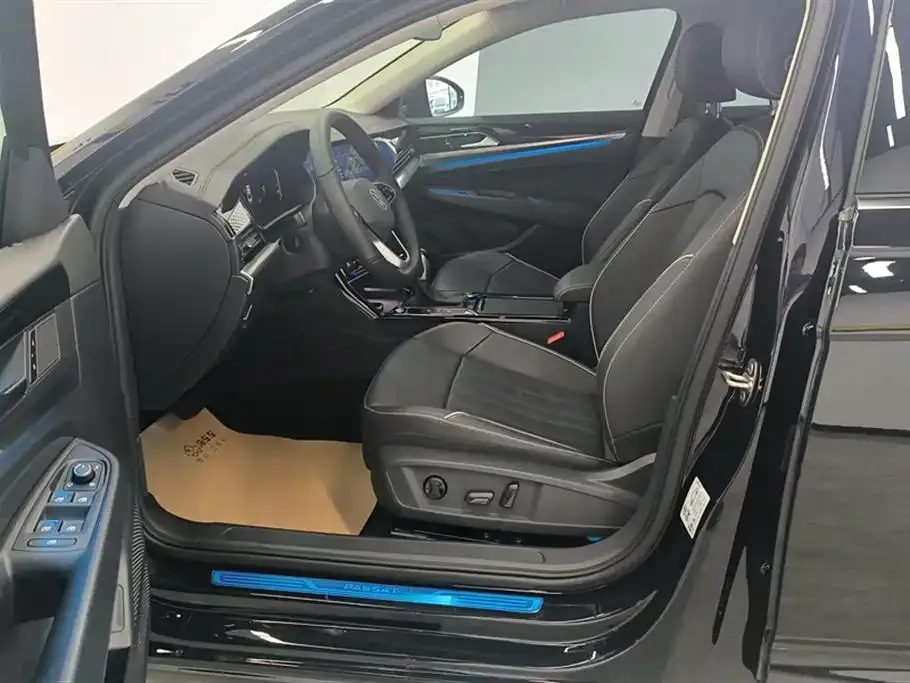 Volkswagen Passat — фото 9