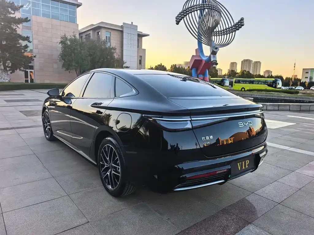 BYD Seal — фото 4