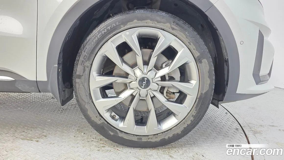 Kia Sorento — фото 5