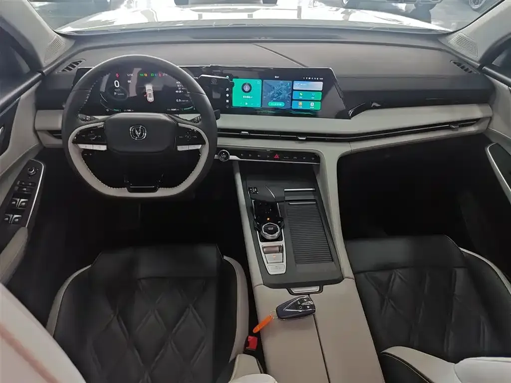 Changan CS75PLUS — фото 10