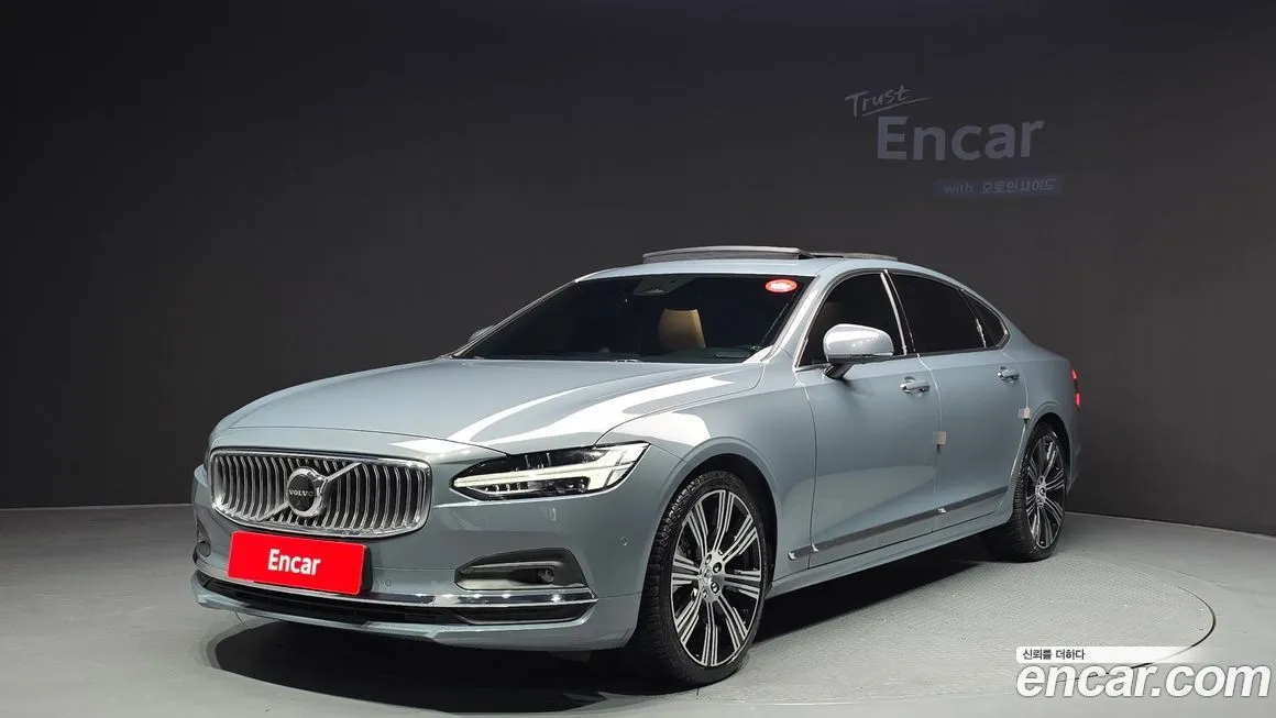 Volvo S90 — фото 1