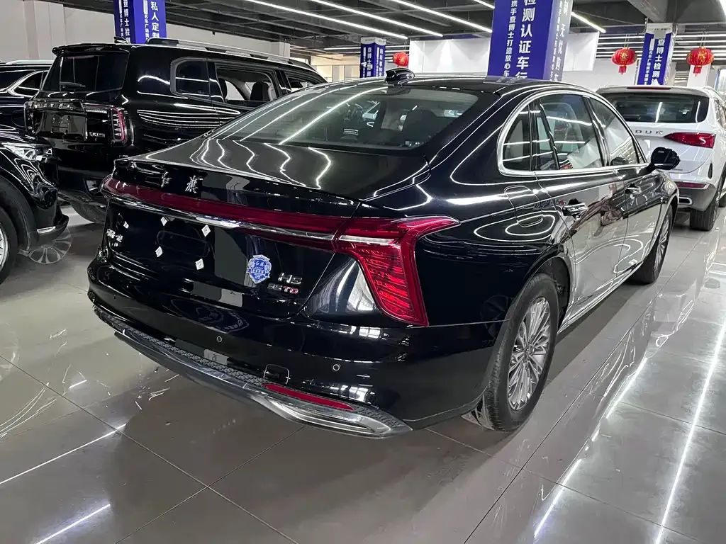 Hongqi H5 — фото 6