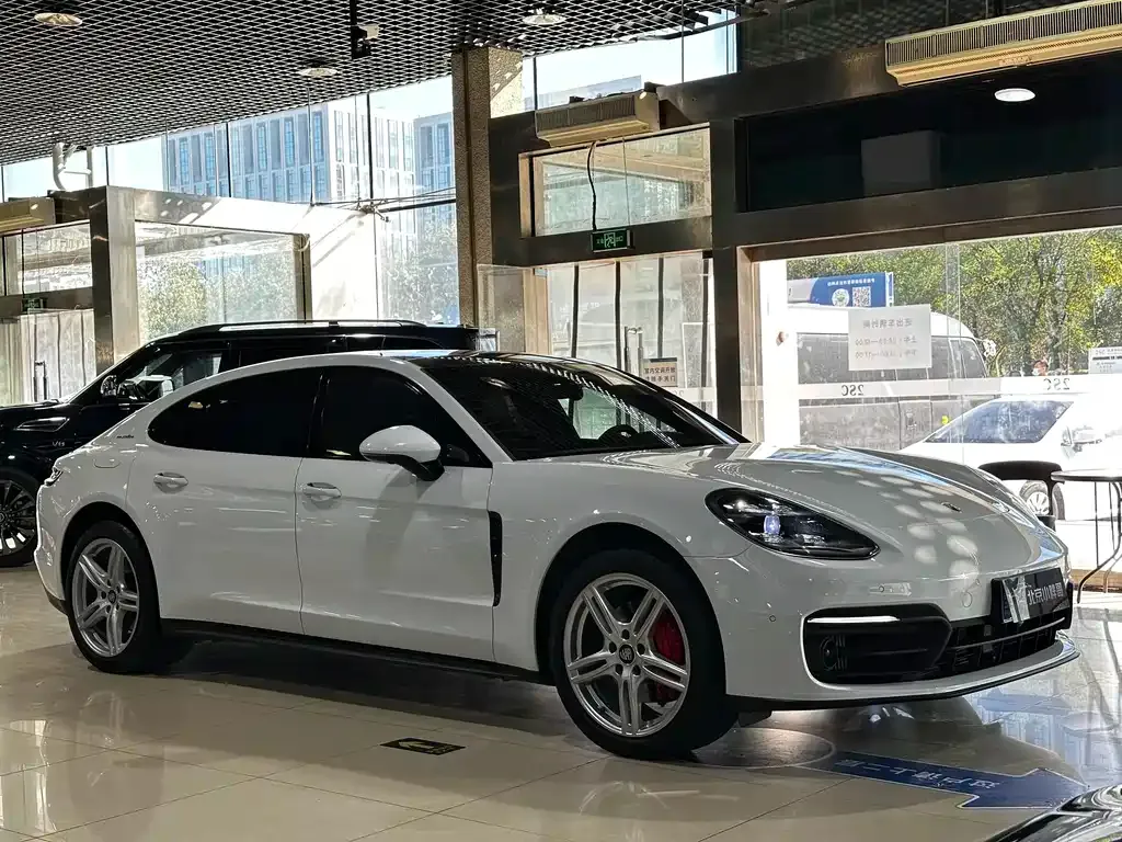 Porsche Panamera — фото 5