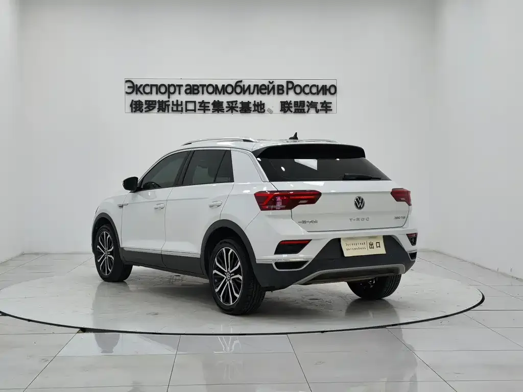 Volkswagen T-Roc — фото 4