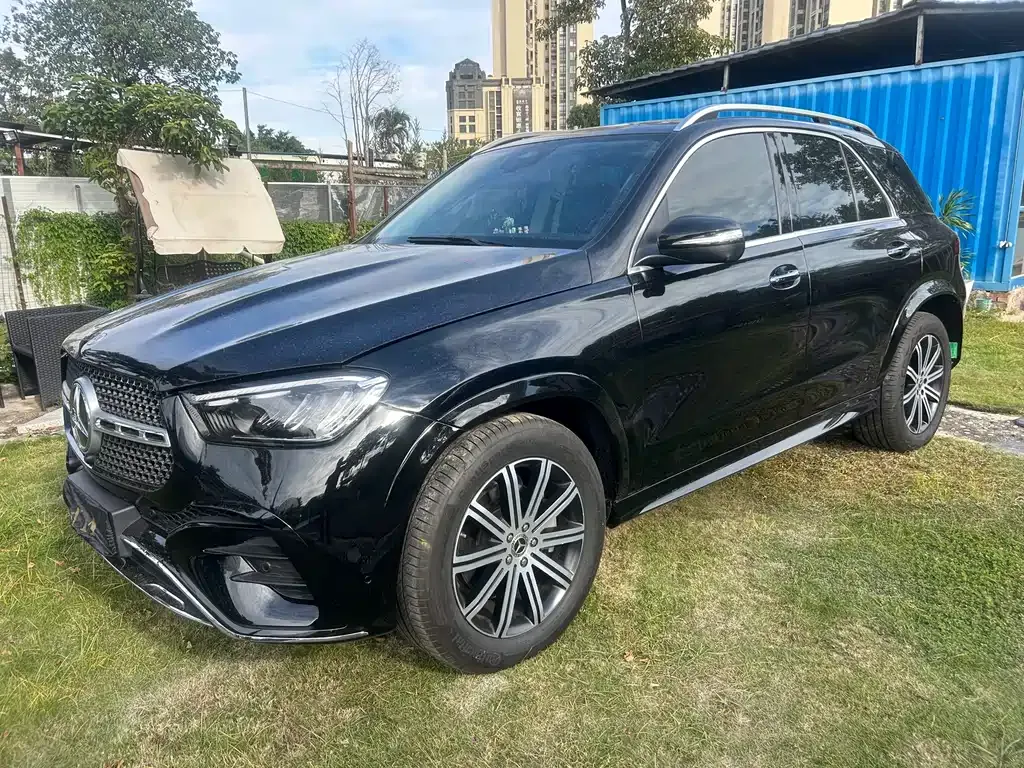 Mercedes-Benz GLE — фото 1