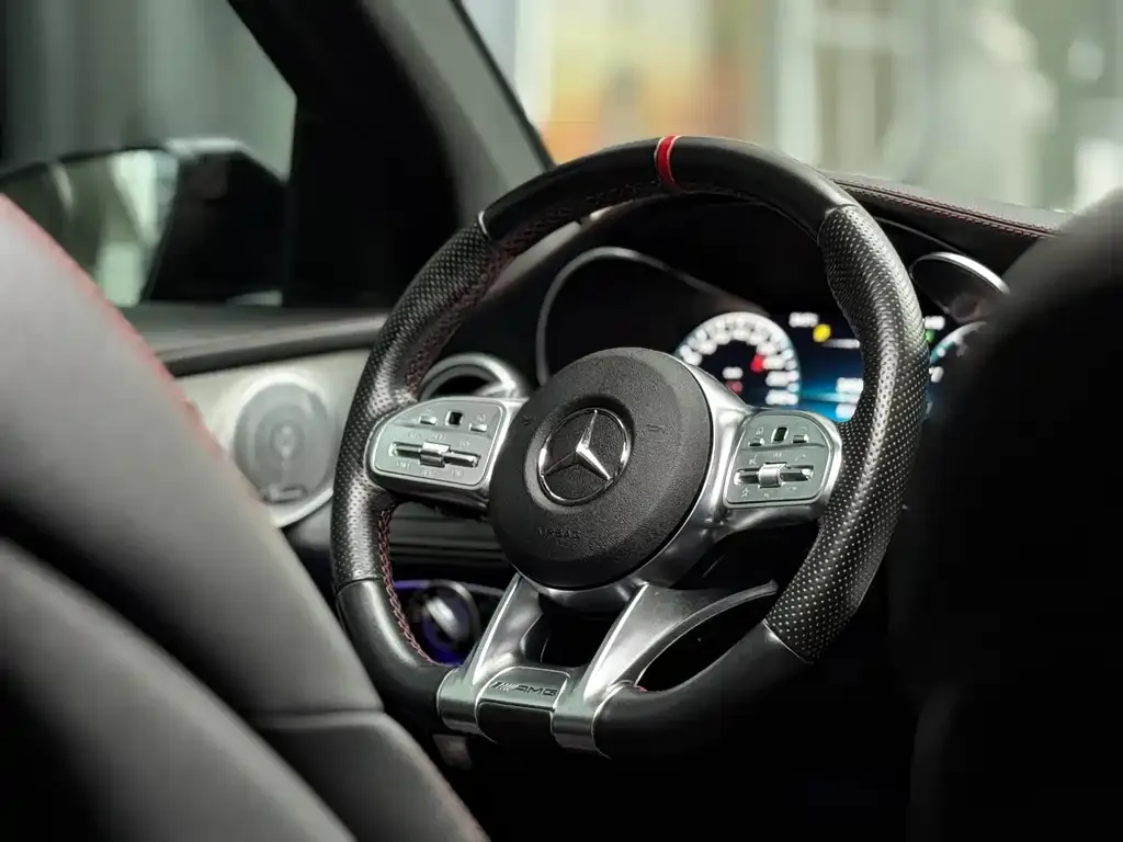 Mercedes-Benz GLC AMG — фото 10