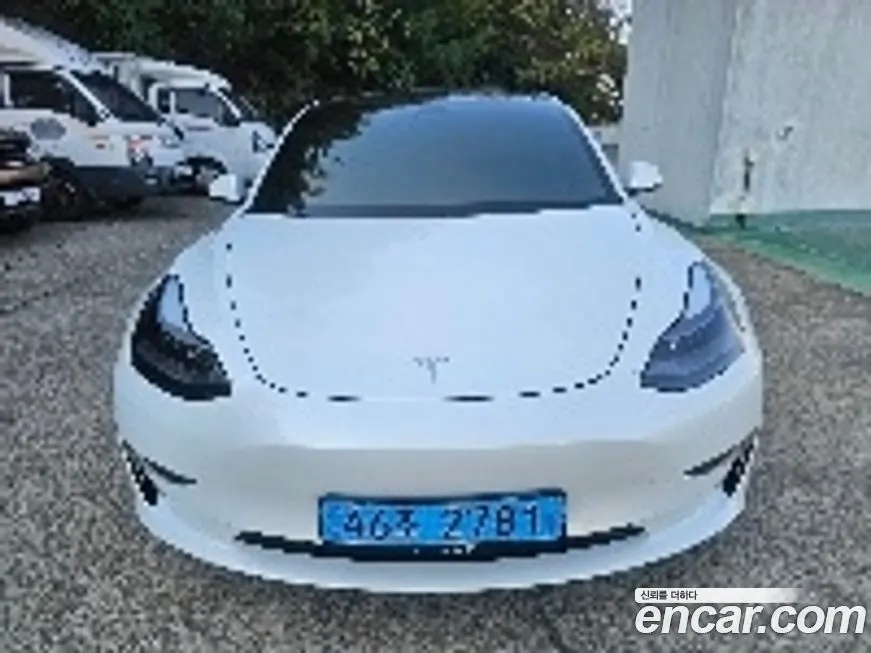 Tesla Model 3 — фото 1