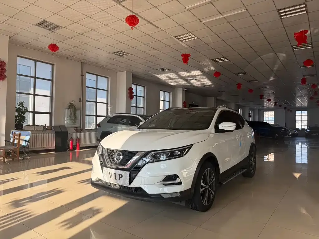 Nissan Qashqai — фото 2