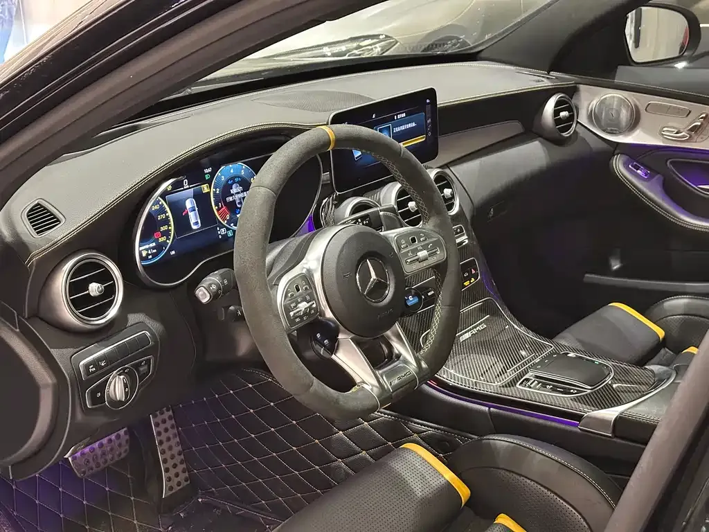 Mercedes-Benz C-Class AMG — фото 10