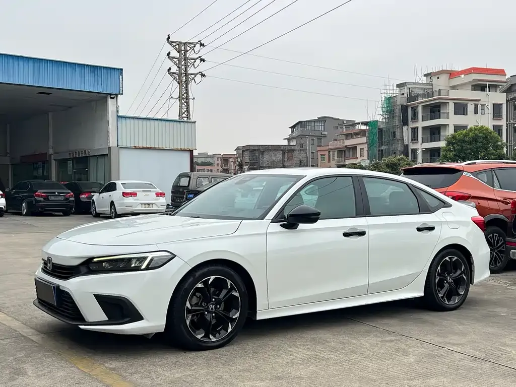 Honda Civic — фото 1