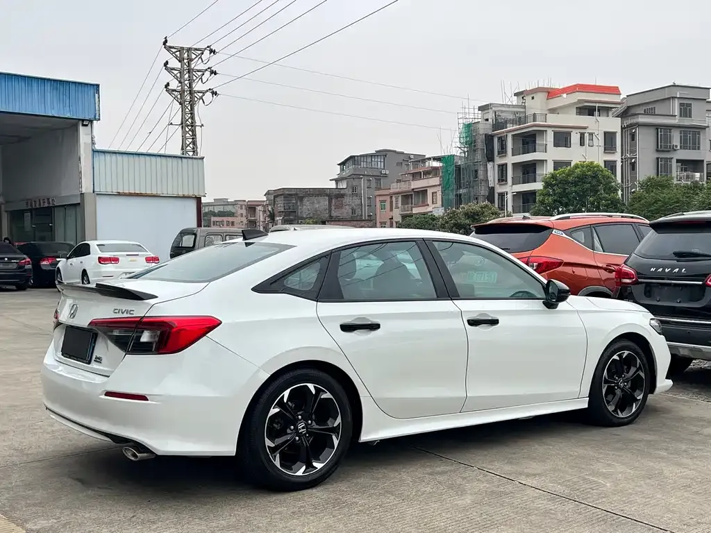 Honda Civic — фото 7