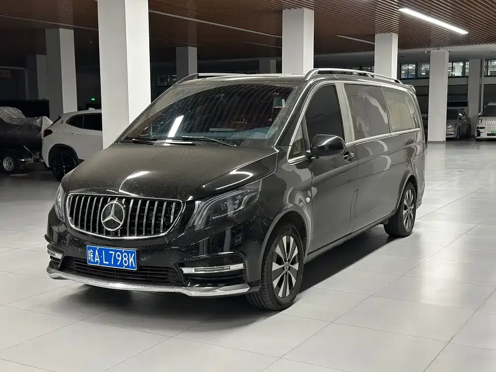 Mercedes-Benz Vito — фото 1