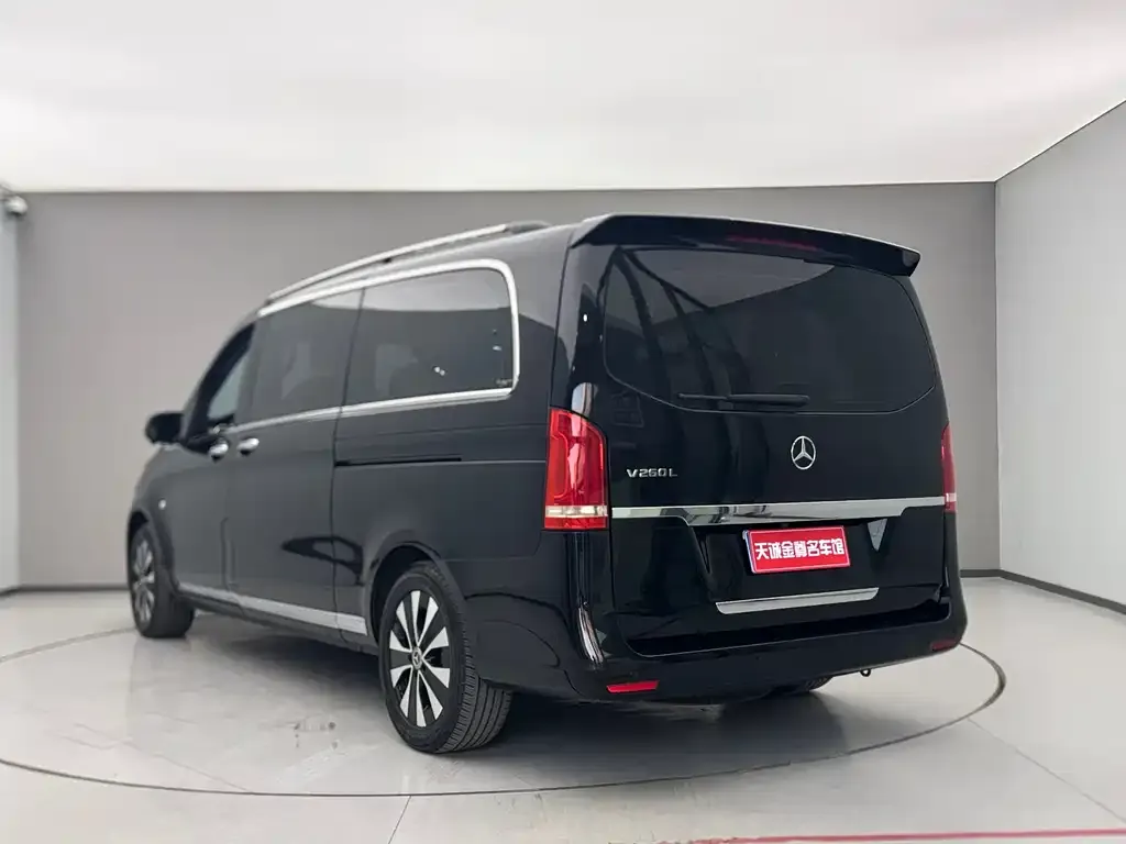 Mercedes-Benz Vito — фото 4