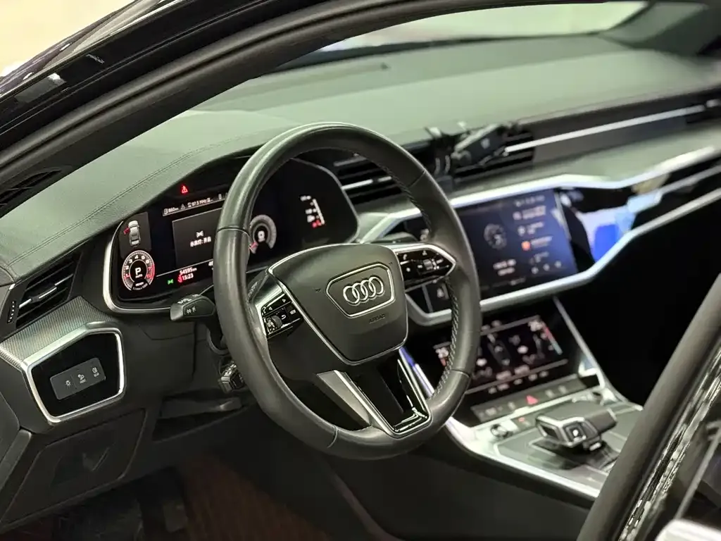 Audi A6L — фото 5