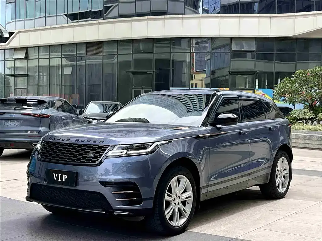 Land Rover Velar — фото 1