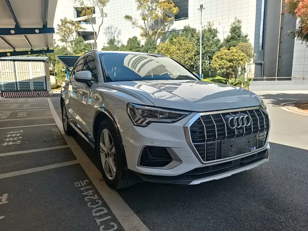 Audi Q3 — фото 3