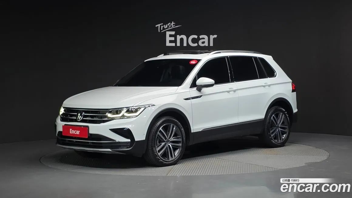 Volkswagen Tiguan — фото 1