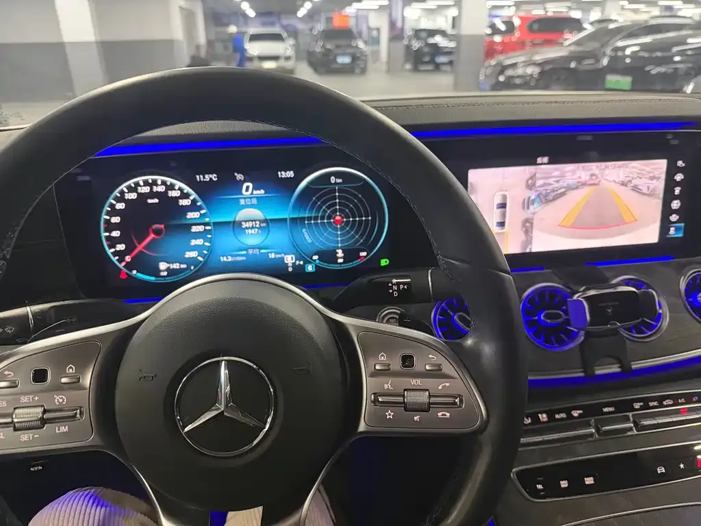 Mercedes-Benz CLS — фото 8