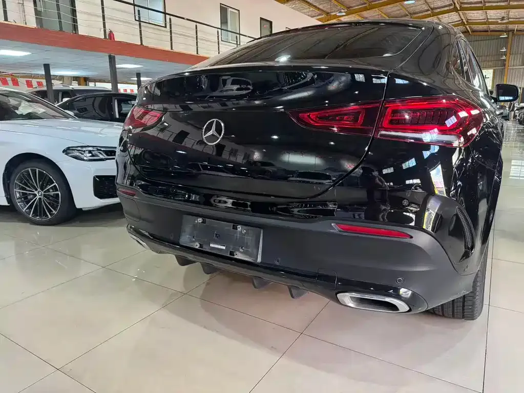 Mercedes-Benz GLE — фото 6