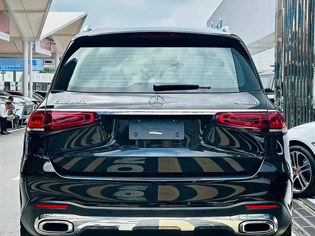 Mercedes-Benz GLS — фото 6