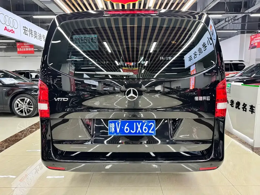 Mercedes-Benz Vito — фото 10