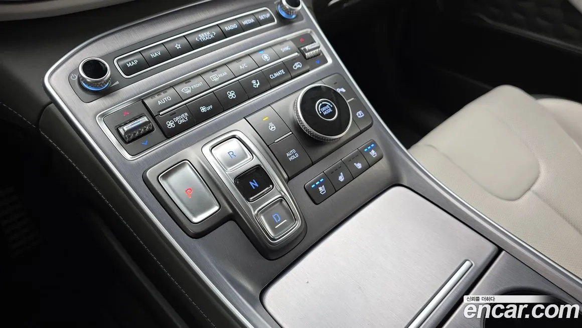 Hyundai Santafe — фото 9