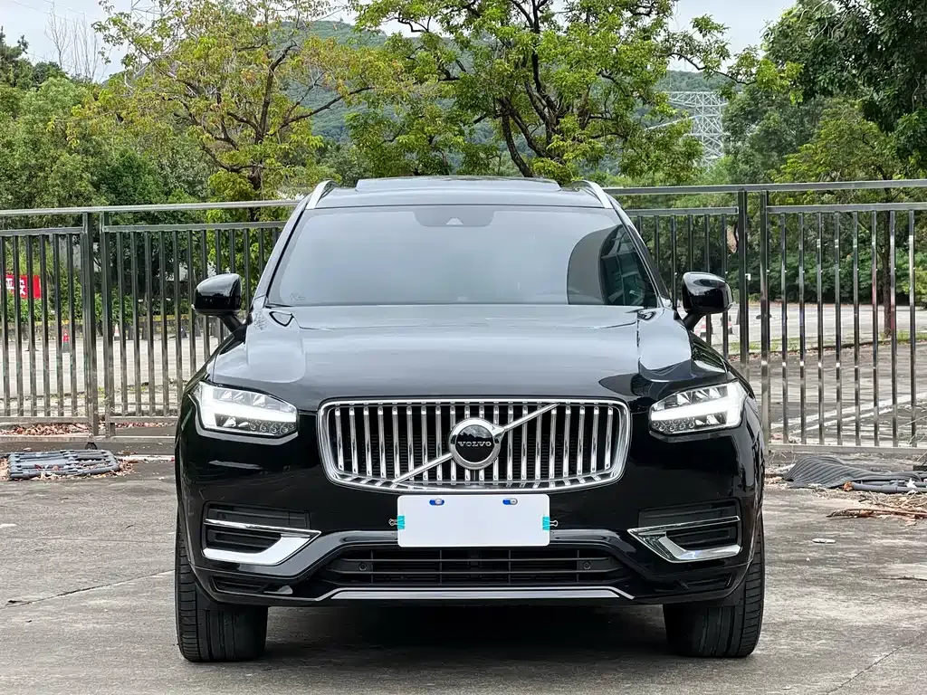 Volvo XC90 — фото 2