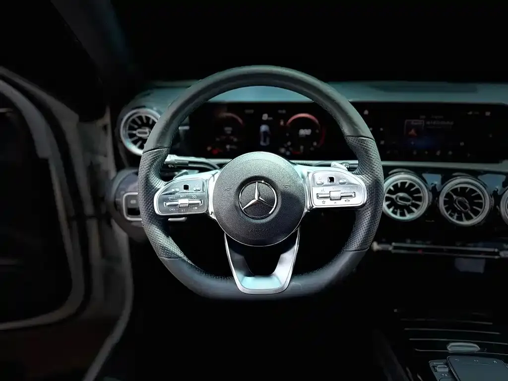 Mercedes-Benz A-Class — фото 3